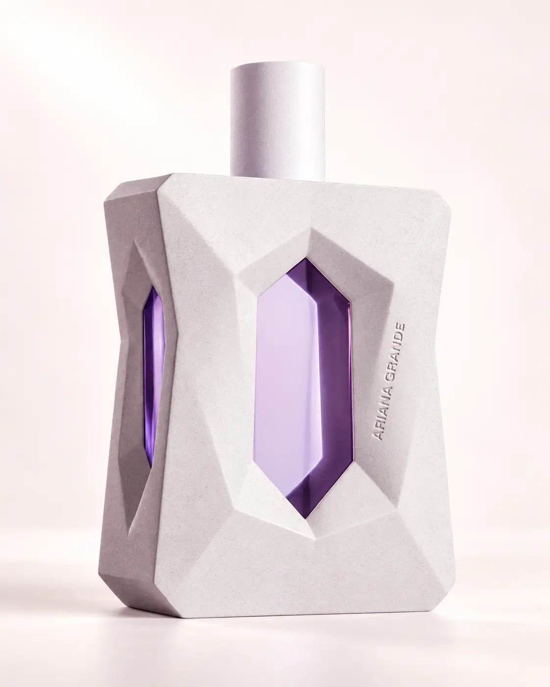 Ariana Grande God Is A Woman Eau de Parfum