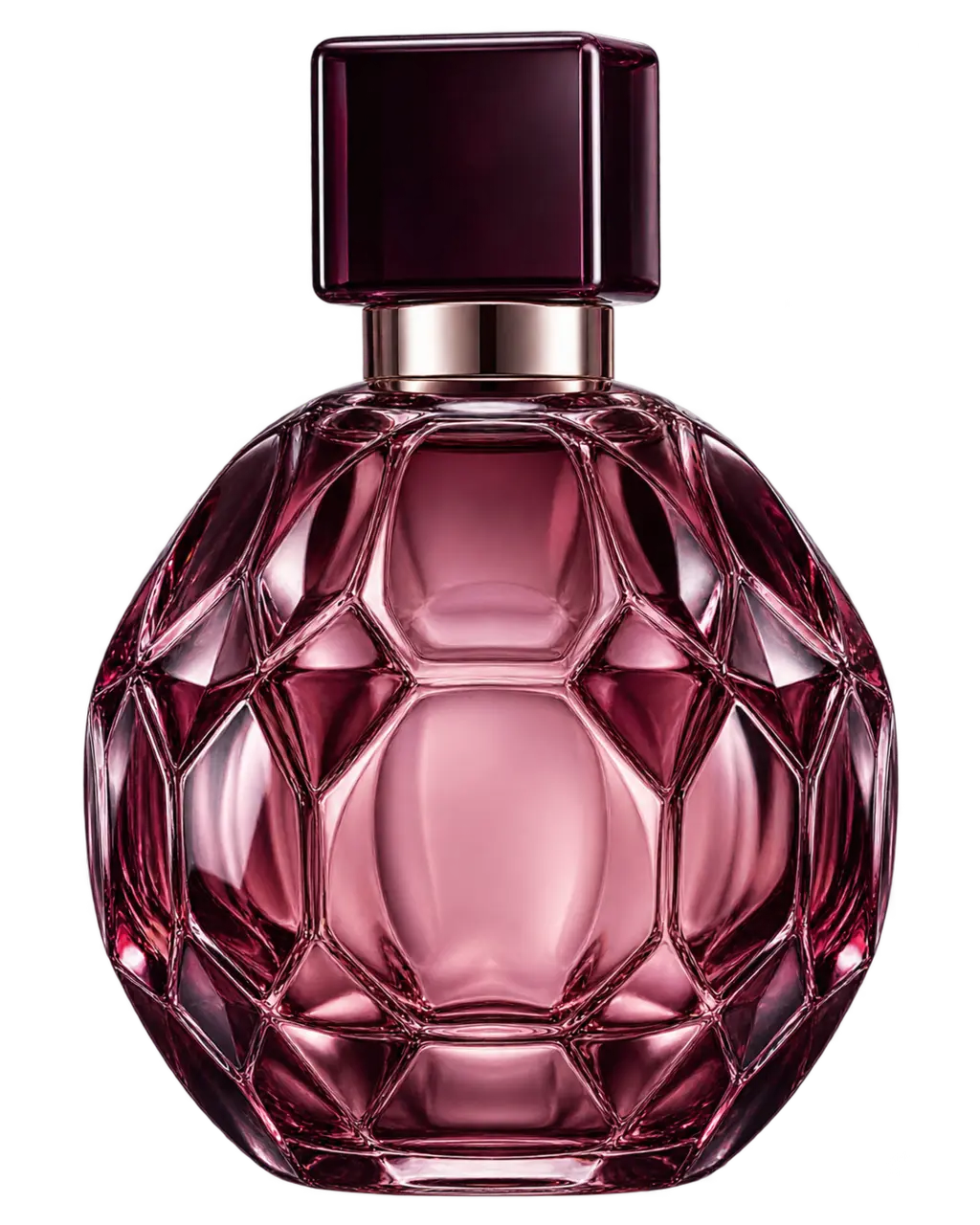 Jimmy Choo Fever stilizált palackillusztrációja: zömök, gömbölyű Murano-ékszerhatású palack nagy szabálytalan üvegfazettákkal, rövid fémnyakkal, sötét kockakupakkal és mély szilva-rózsaszín tónussal.